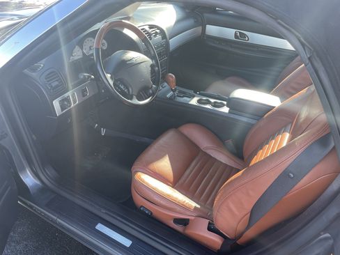 Used 2003 Ford Thunderbird image 12