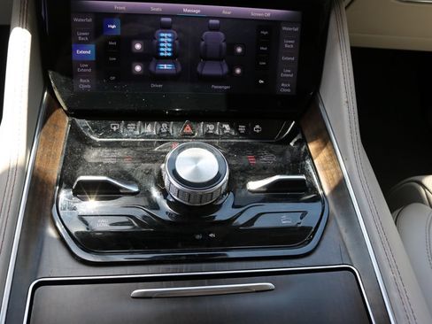 Used 2022 Jeep Grand Wagoneer Series II w/ Premium Group II AWD/4WD image 31