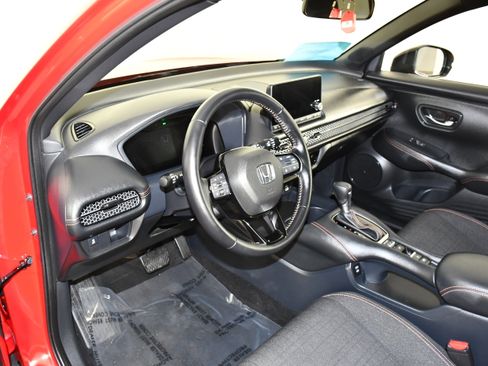Certified 2025 Honda HR-V Sport image 36