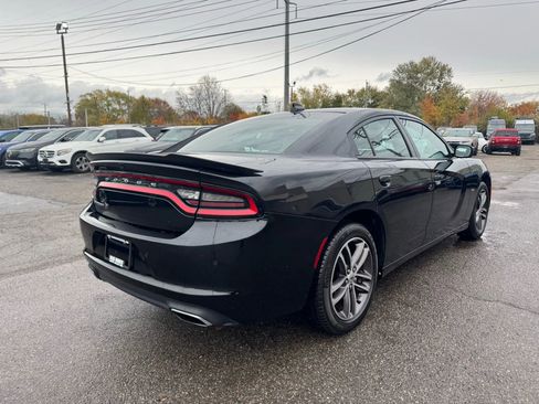 Used 2018 Dodge Charger GT image 5