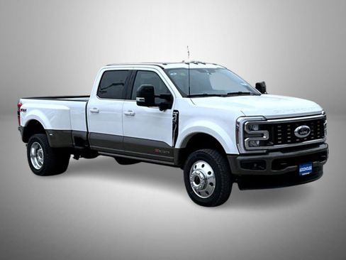 New 2026 Ford F450 King Ranch w/ FX4 Off-Road Package AWD/4WD image 3