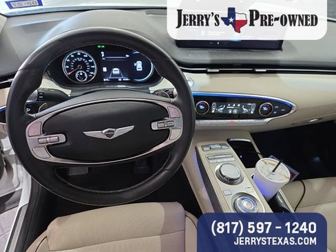 Used 2024 Genesis GV70 2.5T w/ Advanced Package AWD/4WD image 9