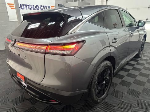 Used 2025 Nissan Murano SV AWD/4WD image 9