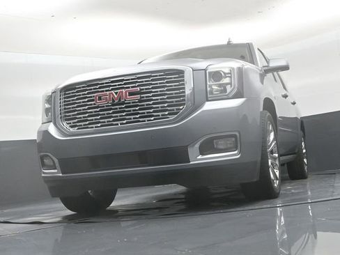 Used 2018 GMC Yukon XL Denali w/ Open Road Package AWD/4WD image 48