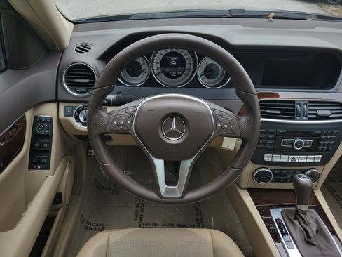 Used 2014 Mercedes-Benz C 300 4MATIC Sedan image 26