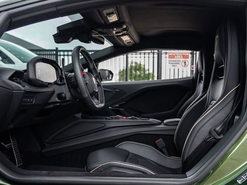 Used 2026 Lamborghini Temerario AWD/4WD image 36