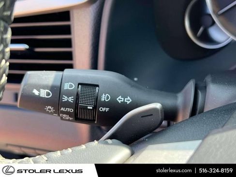 Used 2022 Lexus RX 450h AWD w/ Premium Package image 30