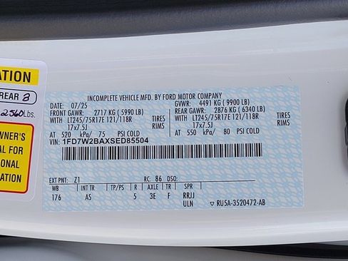 New 2025 Ford F250 XL w/ XL Chrome Package image 12