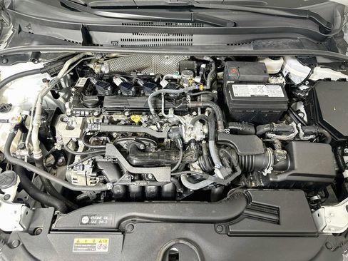 Used 2024 Toyota Corolla SE FWD image 9