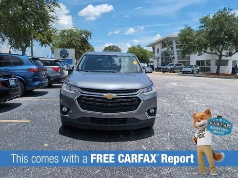 Used 2019 Chevrolet Traverse LT FWD image 2