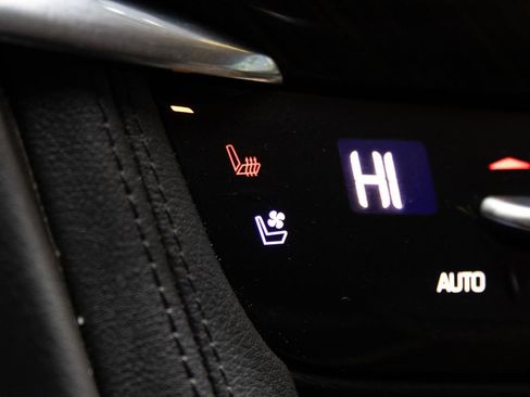 Used 2020 Cadillac XT6 Premium Luxury w/ Platinum Package image 28