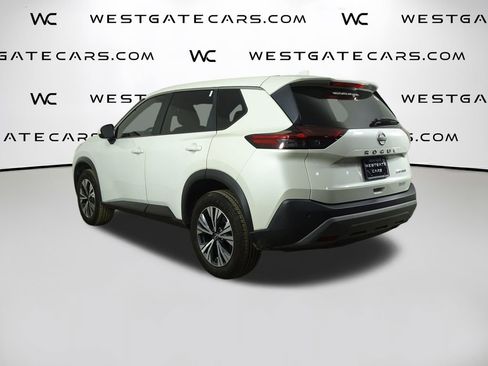 Used 2023 Nissan Rogue SV image 4