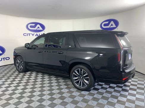 Used 2021 Cadillac Escalade ESV Sport Platinum AWD/4WD image 5