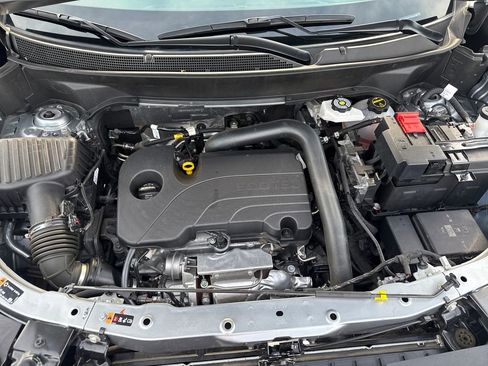Used 2025 Chevrolet Equinox LT FWD image 24