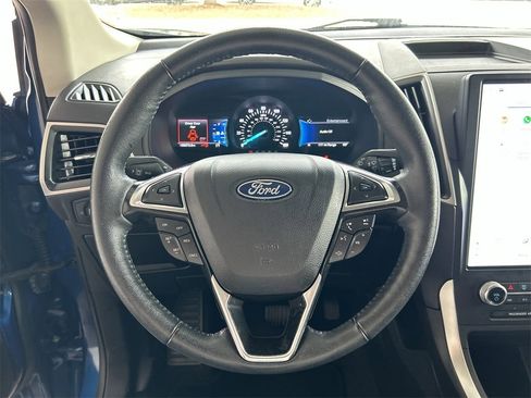 Used 2023 Ford Edge SEL image 16