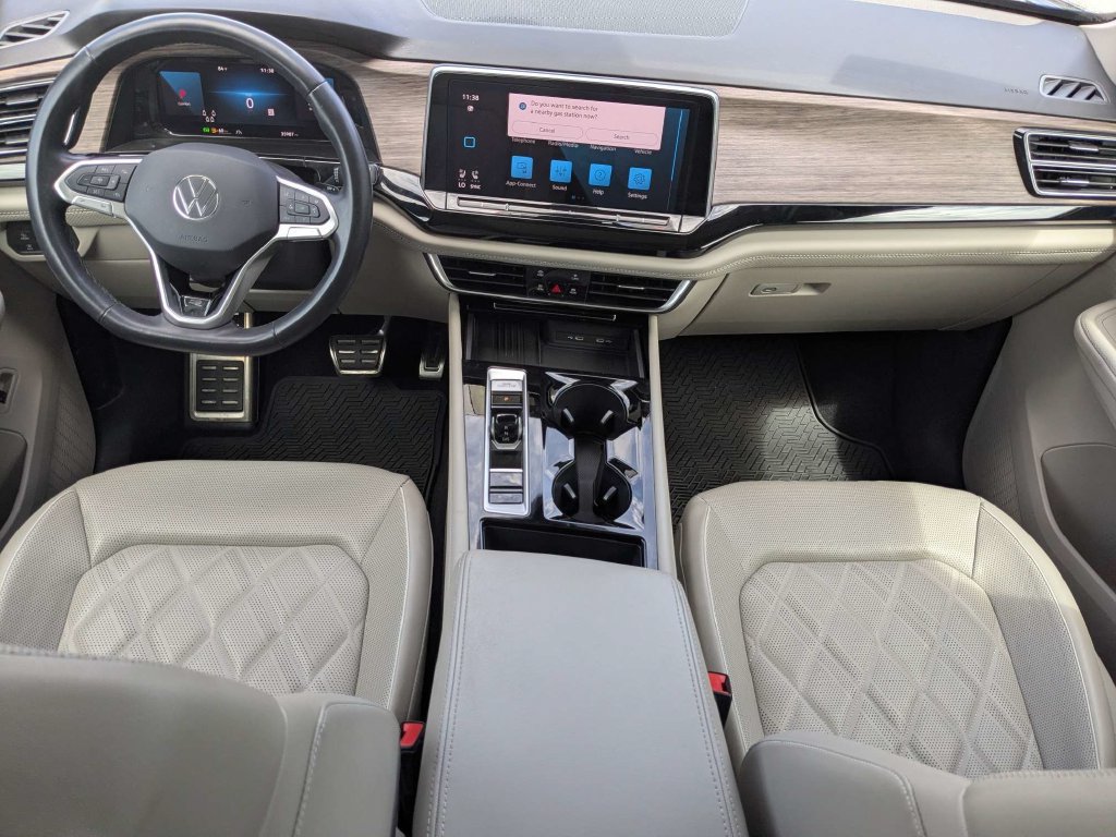 Certified 2025 Volkswagen Atlas SEL Premium R-Line AWD/4WD image 23