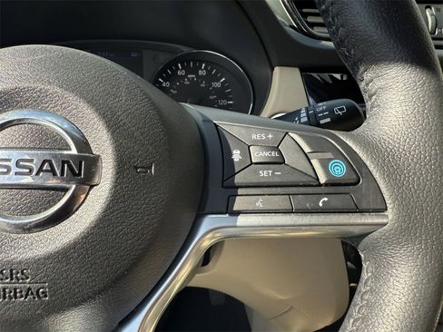 Used 2019 Nissan Rogue SL image 22