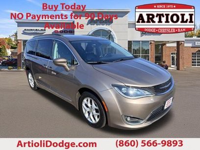 Certified 2017 Chrysler Pacifica Touring-L w/ Tire & Wheel Group