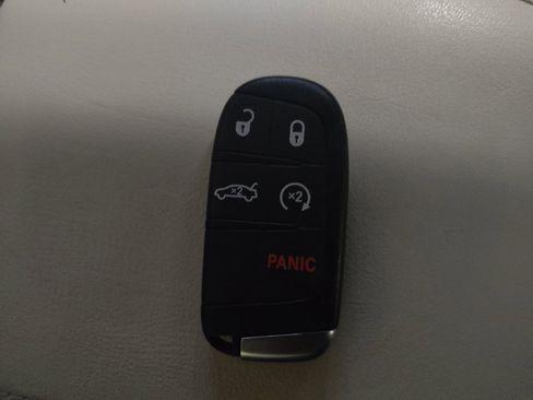 Used 2015 Chrysler 200 Limited w/ Convenience Group FWD image 32