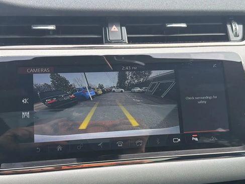 Used 2020 Land Rover Range Rover Evoque R-Dynamic S image 33