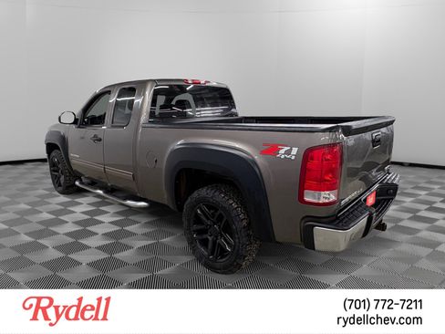 Used 2013 GMC Sierra 1500 SLE w/ Power Tech Package image 3