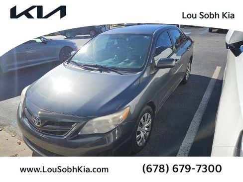 Used 2012 Toyota Corolla LE image 1