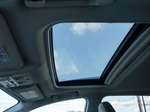 Used 2014 Toyota RAV4 XLE image 24