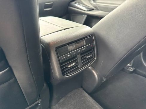 Used 2018 MAZDA CX-9 Touring w/ Touring Premium Package AWD/4WD image 14