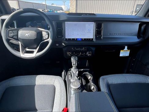 New 2025 Ford Bronco 2-Door AWD/4WD image 5