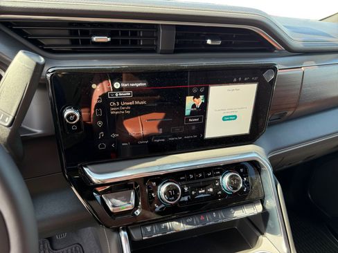 New 2026 GMC Sierra 2500 Denali Ultimate AWD/4WD image 12