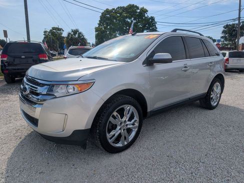 Used 2014 Ford Edge Limited w/ Driver Entry Package FWD image 3