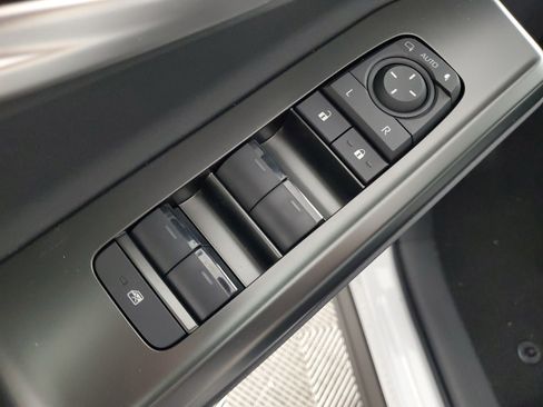 New 2026 Subaru Solterra Premium image 28