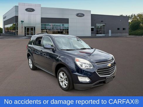 Used 2017 Chevrolet Equinox LT FWD image 2
