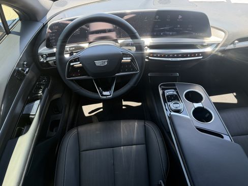 Used 2024 Cadillac Lyriq Sport AWD/4WD image 14