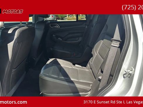 Used 2018 GMC Yukon Denali image 8