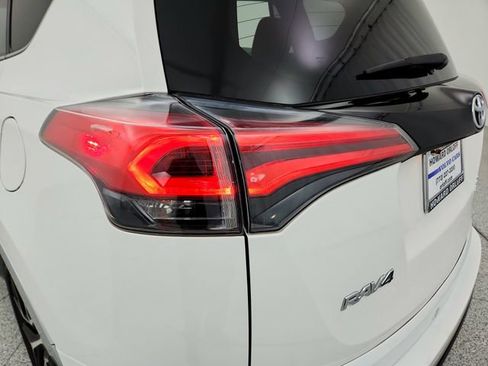 Used 2016 Toyota RAV4 SE image 26