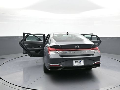 Certified 2023 Hyundai Elantra SEL FWD image 46