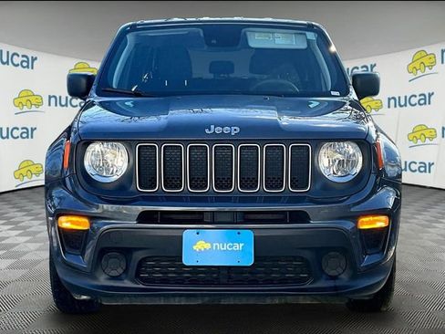 Used 2023 Jeep Renegade Latitude image 3
