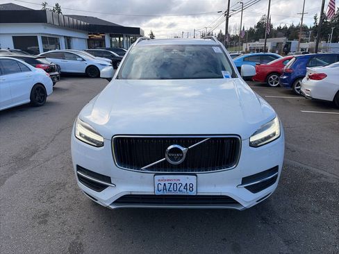 Used 2016 Volvo XC90 T8 Momentum w/ Vision Package image 7