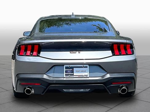 Used 2025 Ford Mustang GT Premium RWD image 5