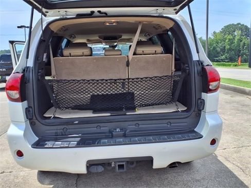 Used 2020 Toyota Sequoia Platinum image 21