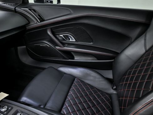 Used 2017 Audi R8 V10 plus image 34