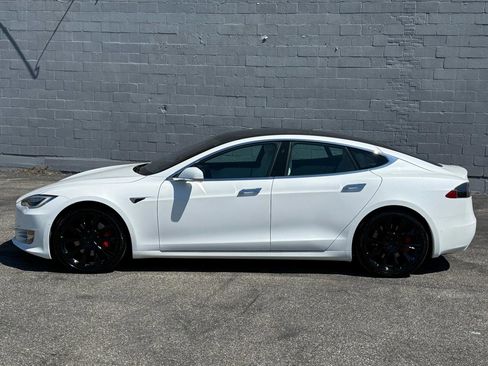 Used 2021 Tesla Model S Performance image 8
