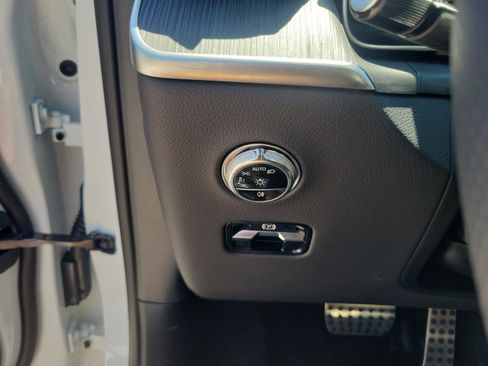 Certified 2026 Mercedes-Benz GLC 300 image 25