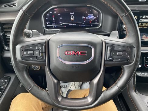 Used 2025 GMC Sierra 1500 AT4 w/ AT4 Premium Package AWD/4WD image 17