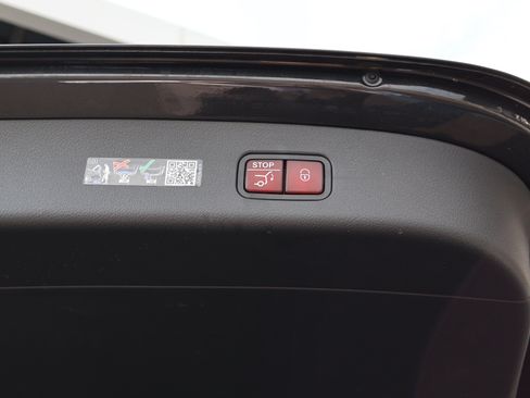 Used 2026 Mercedes-Benz GLC 300 image 22
