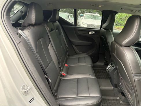 Used 2023 Volvo XC40 B5 Ultimate w/ Protection Package Premier AWD/4WD image 20