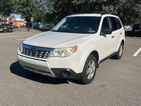Used 2011 Subaru Forester 2.5X AWD/4WD image 2