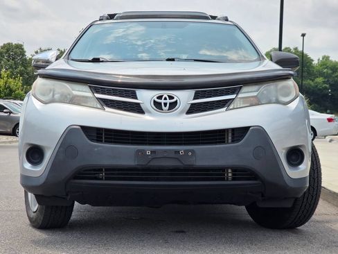 Used 2013 Toyota RAV4 LE AWD/4WD image 3