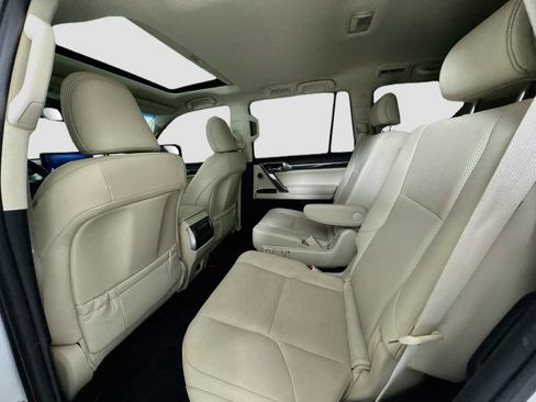 Used 2023 Lexus GX 460 Premium AWD/4WD image 24